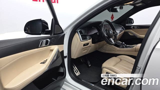 BMW X6 2021 — Фото 10/20