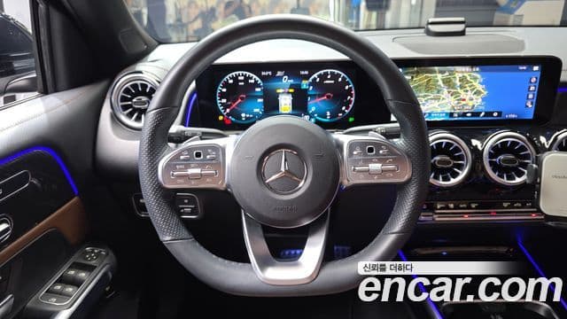 Mercedes-Benz GLB-Class 2023 — ფოტო 13/20