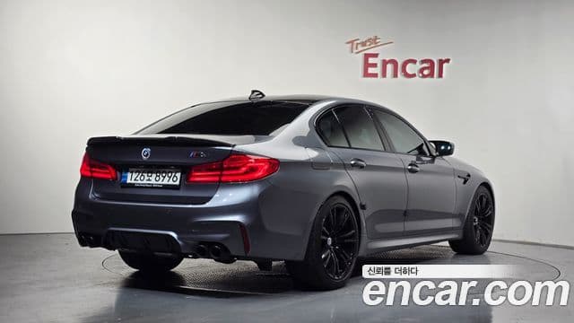 BMW M5 2019 — ფოტო 2/20