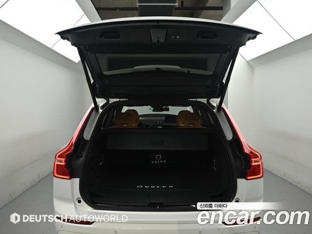 Volvo XC60 2023 — Şəkil 18/20