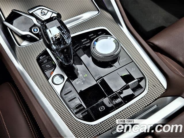 BMW X6 2021 — фото 9 из 20
