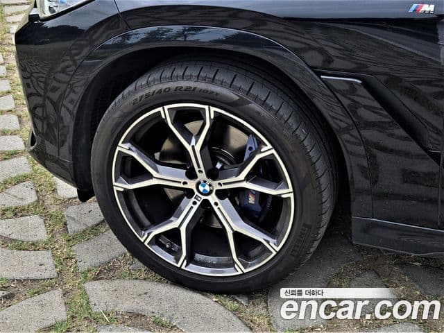 BMW X6 2021 — фото 19 из 20