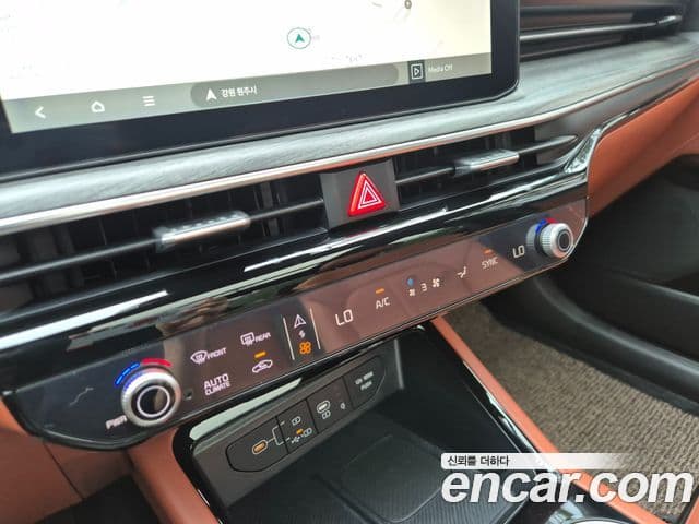 Kia K5 2024 — ფოტო 16/20