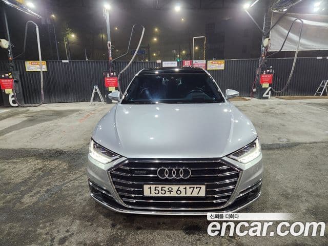 Audi A8 2020 — ფოტო 1/17