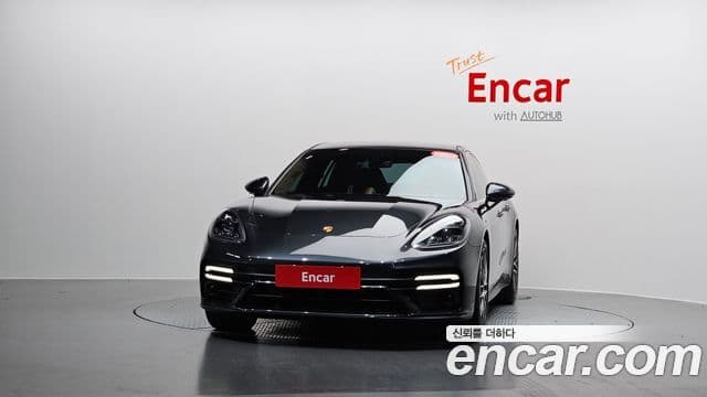 Porsche Panamera 2023 — Photo 24/32