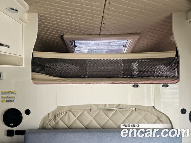 Hyundai Staria 2022 — ფოტო 16/20