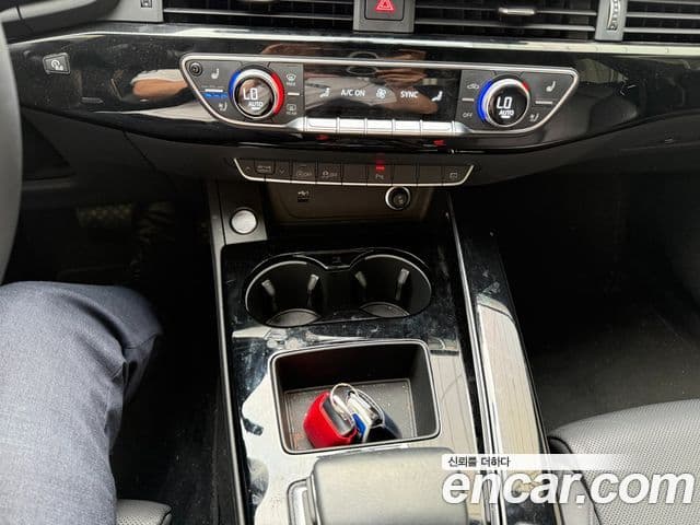 Audi A5 2022 — ფოტო 14/17