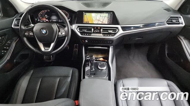 BMW 3 Series 2019 — фото 7 из 20