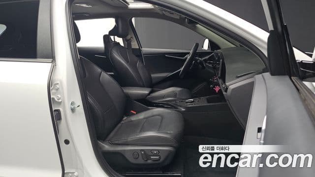 Kia Niro 2022 — Фото 10/20