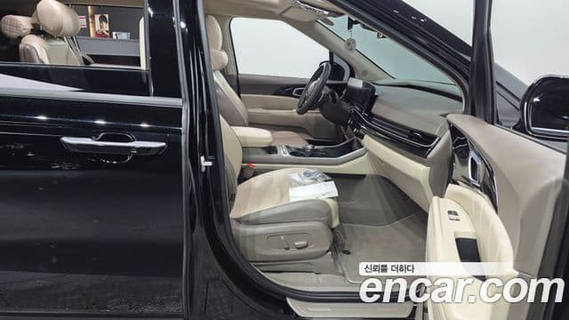 Kia Carnival 2024 — Photo 2/35
