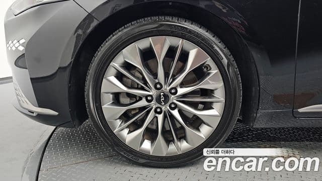 Kia K8 2021 — ფოტო 5/20