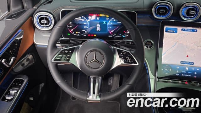 Mercedes-Benz GLC-Class 2025 — ფოტო 13/20