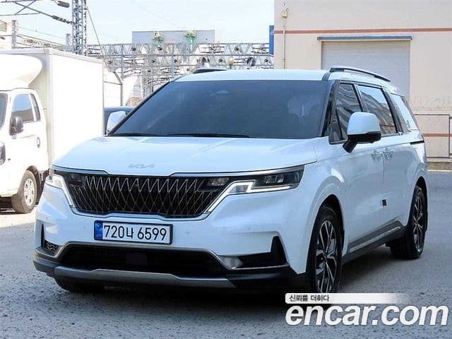 Kia Carnival 2022 — ფოტო 1/20