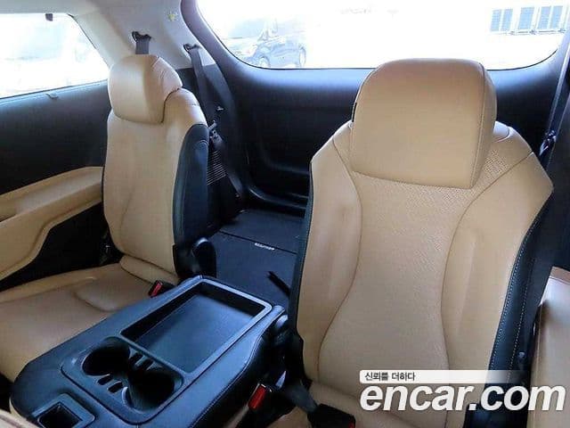 Kia Carnival 2022 — фото 6 из 20