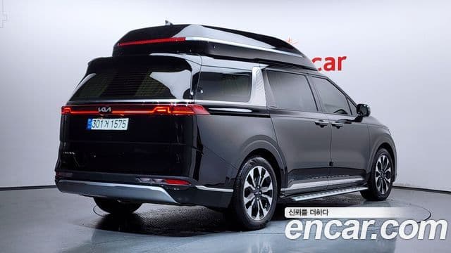Kia Carnival 2021 — Фото 2/20