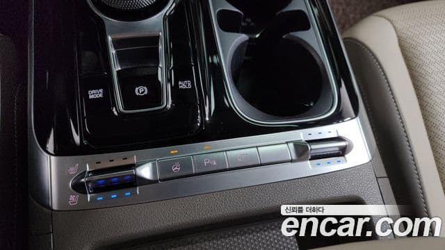 Kia Carnival 2021 — Фото 18/20
