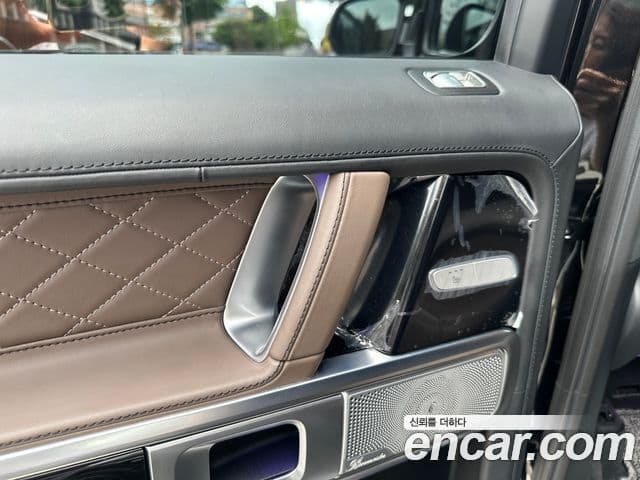 Mercedes-Benz G-Class 2021 — Photo 18/20