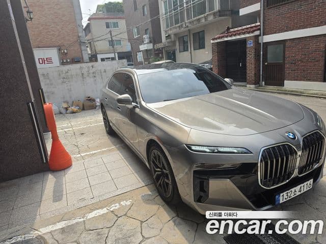 BMW 7 Series, 2023