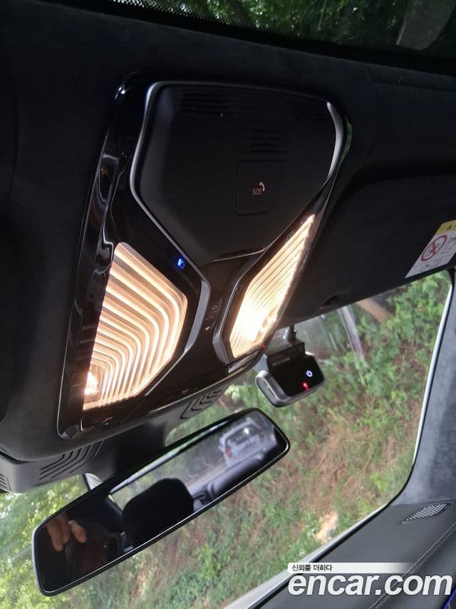 BMW 7 Series 2021 — ფოტო 14/20