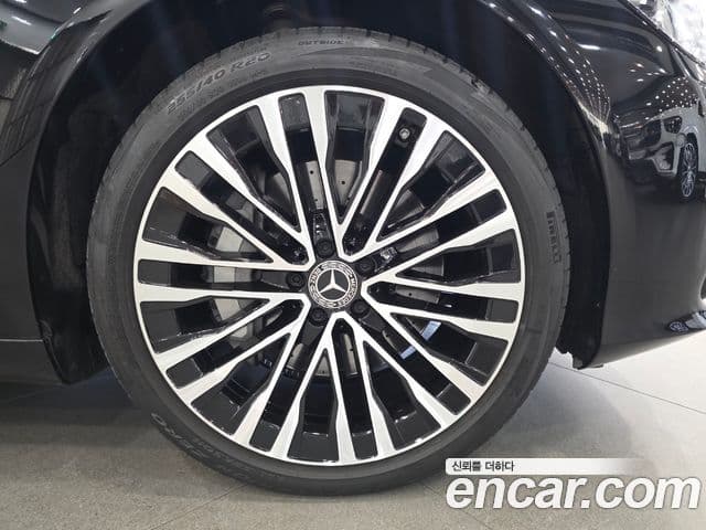 Mercedes-Benz S-Class 2022 — фото 4 из 20