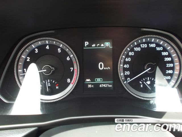 Hyundai Sonata 2022 — ფოტო 9/19