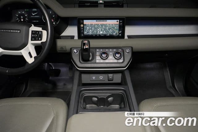 Land Rover Defender 2021 — Photo 3/19