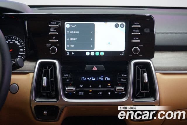 Kia Sorento 2022 — Фото 7/20