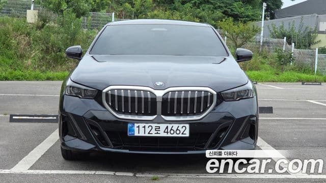 BMW 5 Series 2025 — Şəkil 2/20