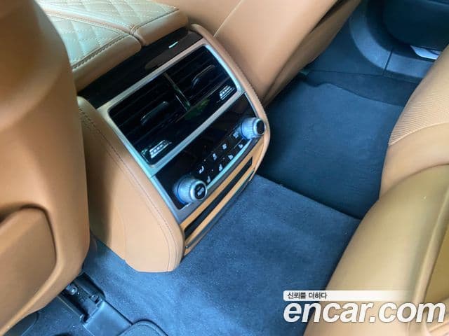BMW 7 Series 2022 — ფოტო 15/20