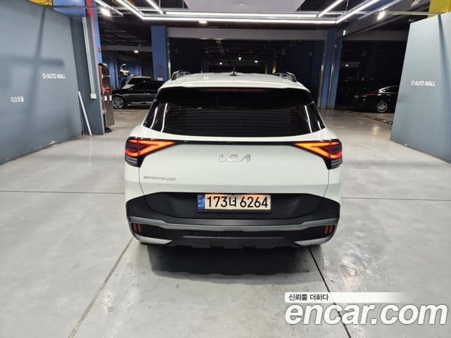 Kia Sportage 2022 — ფოტო 5/20