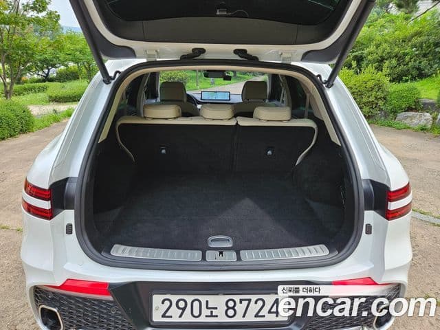 Genesis GV70 2022 — фото 20 из 20