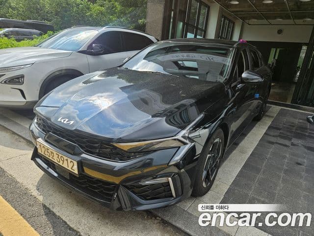Kia K5 2024 — Şəkil 10/13
