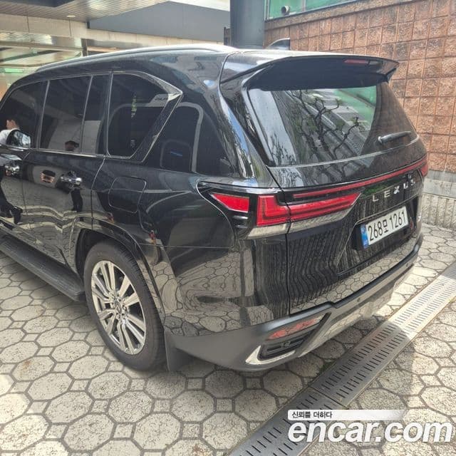 Lexus LX 2025 — ფოტო 5/15