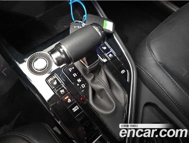 Kia Niro 2022 — ფოტო 6/18