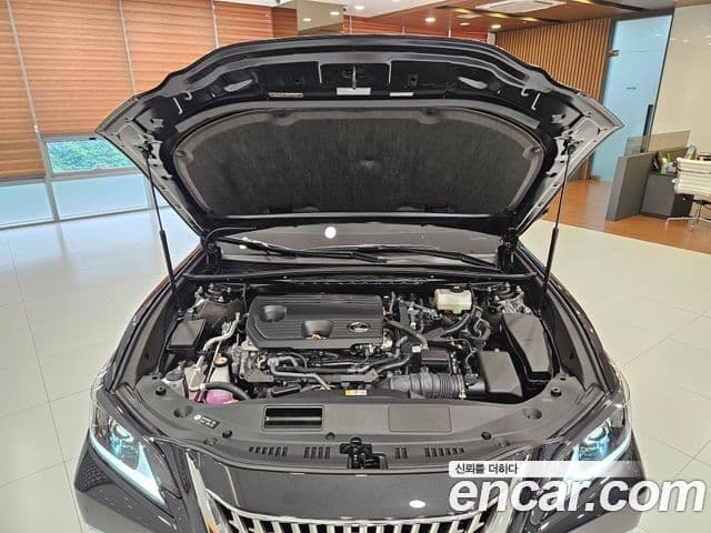 Lexus ES300h 2025 — фото 4 из 15