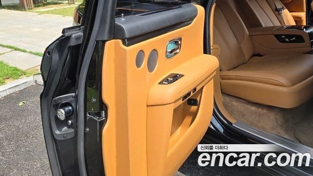 Rolls-Royce Ghost 2021 — Şəkil 13/15