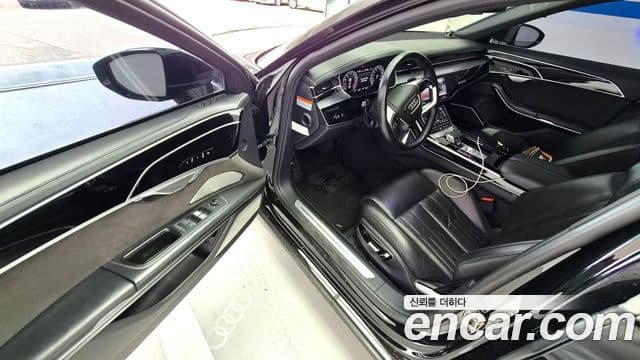 Audi A8 2020 — Şəkil 18/20