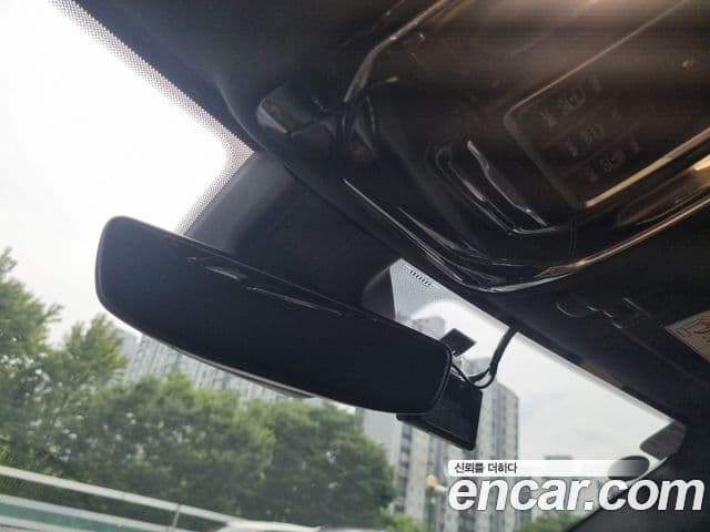 Jeep Grand Cherokee 2023 — Şəkil 9/20