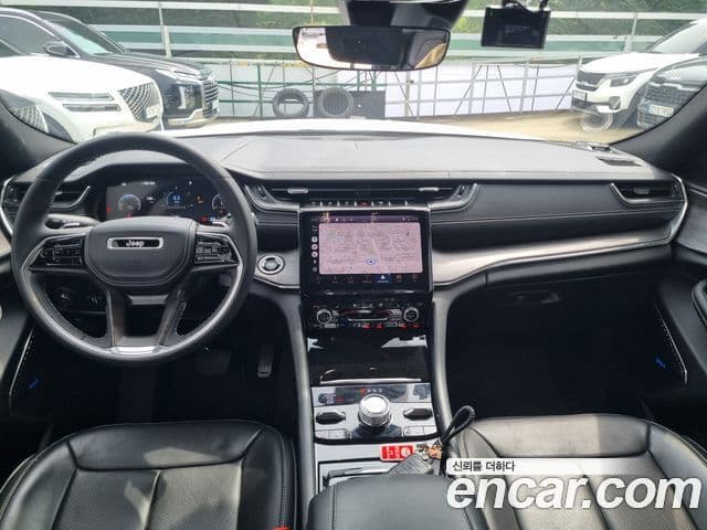 Jeep Grand Cherokee 2023 — Şəkil 14/20