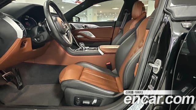 BMW 8 Series 2024 — Şəkil 8/20