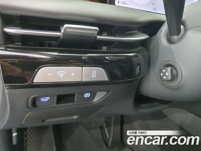 Genesis Electrified G80 2024 — Şəkil 10/20
