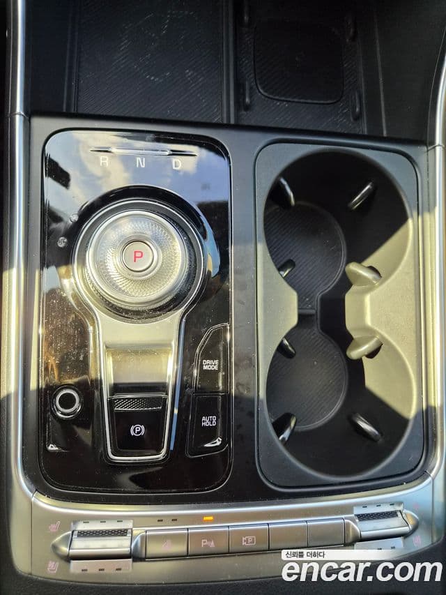 Kia Carnival 2024 — ფოტო 4/20