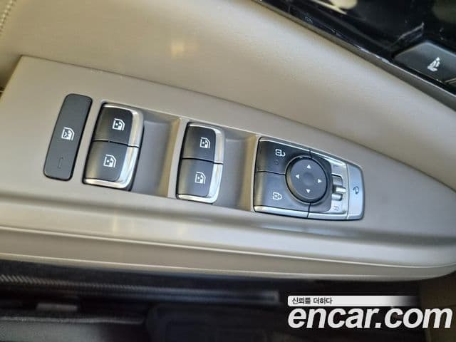 Kia Carnival 2024 — ფოტო 15/20