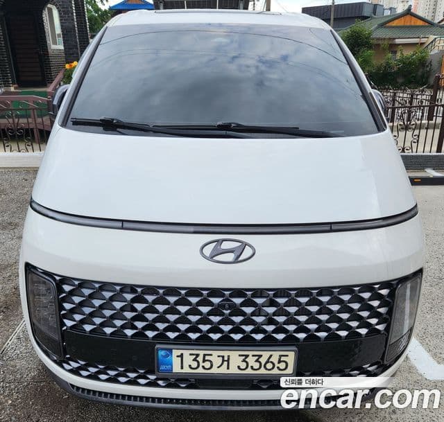Hyundai Staria 2021 — Şəkil 2/10