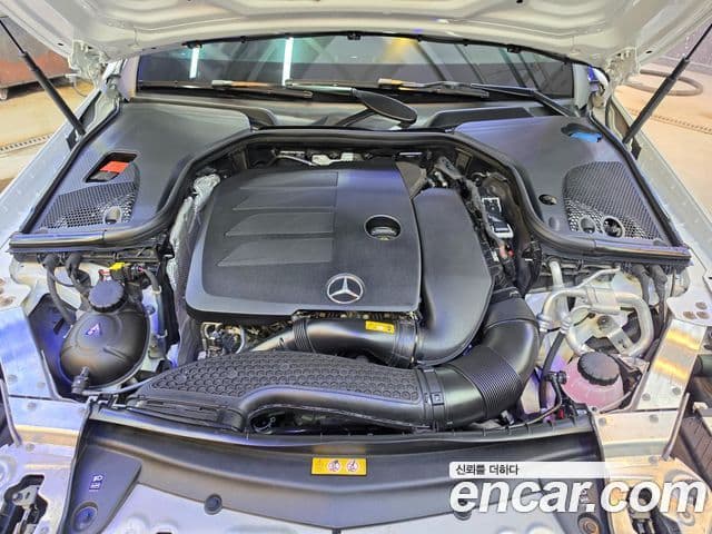 Mercedes-Benz E-Class 2022 — Şəkil 7/20