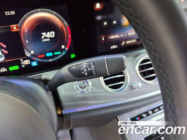 Mercedes-Benz E-Class 2022 — Şəkil 12/20