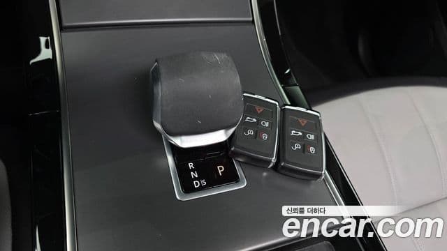Land Rover Range Rover Evoque 2025 — ფოტო 9/20