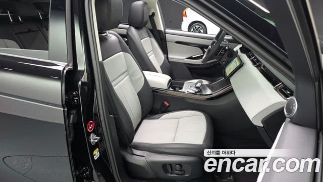 Land Rover Range Rover Evoque 2025 — ფოტო 11/20
