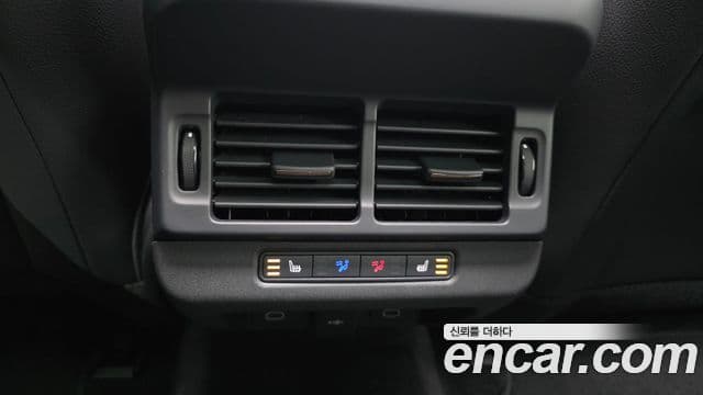Land Rover Range Rover Evoque 2025 — ფოტო 19/20
