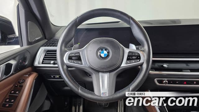 BMW X5 2023 — Photo 9/33